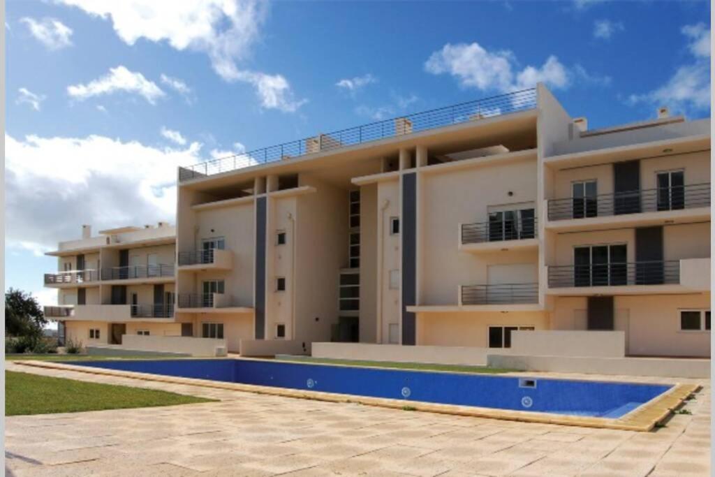 Modern 3 Bedroom Pool View. Albufeira Luaran gambar